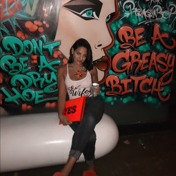 Share my closet items & I share back ... :) xoxoxo - Picture 2 of 8